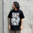 画像2: MxMxM x 進撃の巨人 MAGICAL MOSH TITAN Tシャツ BLACK (2)