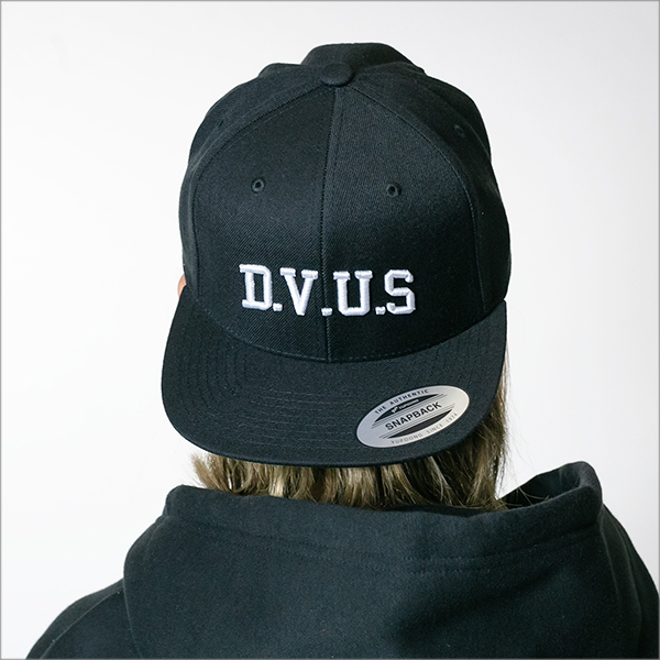 Deviluse デビルユース College スナップバックキャップ BLACK